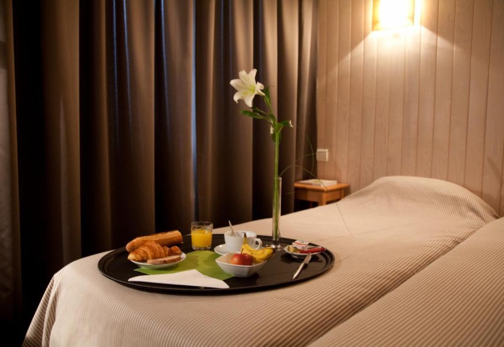 Logis Hotel Le Relais 비스카로세 외부 사진
