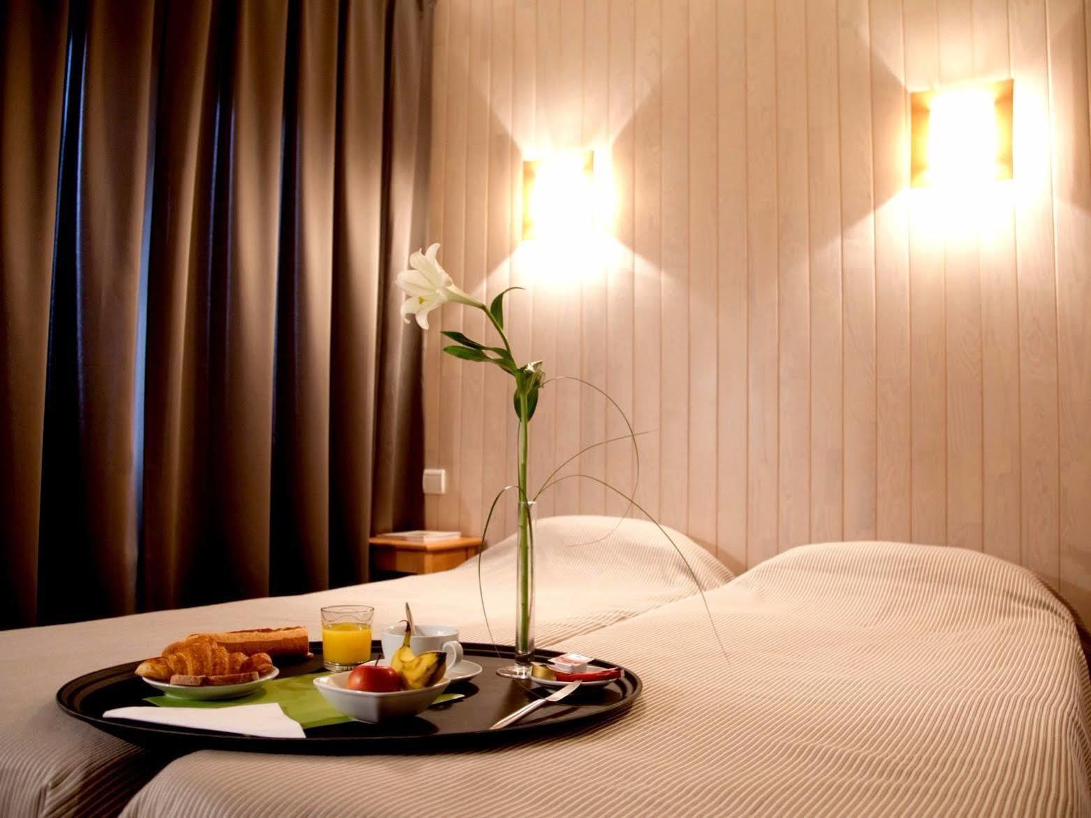 Logis Hotel Le Relais 비스카로세 외부 사진