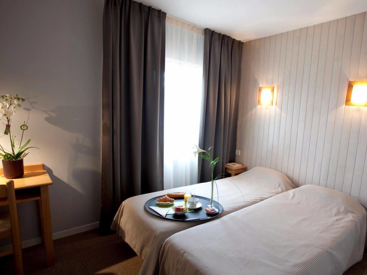 Logis Hotel Le Relais 비스카로세 외부 사진