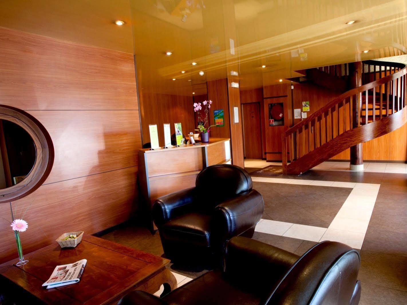 Logis Hotel Le Relais 비스카로세 외부 사진